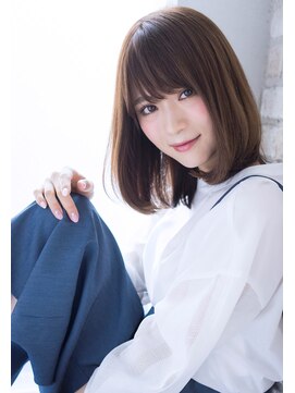 ボニークチュール(BONNY COUTURE) 大人のイメチェン・サラサラ手触りのシンプルミディアムヘア