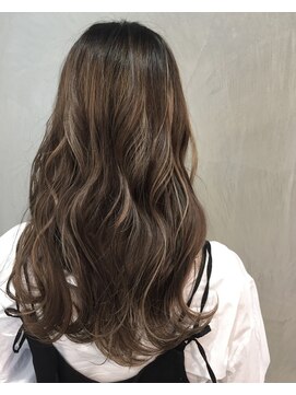 ロロネー 三国(Lolonois) 【Lolonois三国】ハイライトベージュ