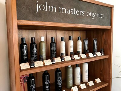 オーガニックブランド【John masters organics】取扱いサロン◎