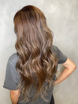 アース コアフュールボーテ 上尾店(EARTH coiffure beaute) 【外国人風】グレージュの外国人風ナチュラルハイライトカラー