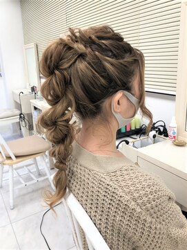 リサ 恵比寿(risa.) 編み下ろしポニー