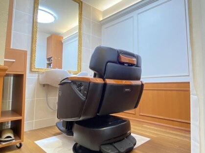 ワイズバーバーギンザラウンジ(Y’s BARBER GINZA LOUNGE)の写真