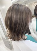 脱白髪染めグレージュハイライトカラー☆