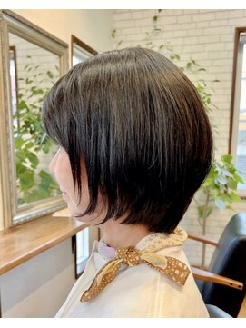 ココモ(cocomo) 丸みショートヘア