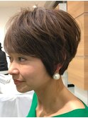 30代40代 大人ショート 丸み 艶感 ブラウンベージュ
