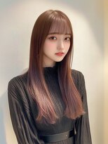 ジルバイジゼル(JILL by GiseL) ロング　チェリーレッド　10代20代　顔周り　ナチュラル　艶髪