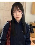 透明感のある暗髪カラー