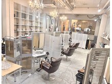 ヴィークス ヘア(vicus hair)の雰囲気（洗練と落ち着きが共存する空間で、“変わる”一歩を。）