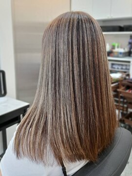 ヘアデザイニング ズーム 飯田橋店(hairdesigning Zoom) 20代30代40代:メッシュカラー《オーシャン》