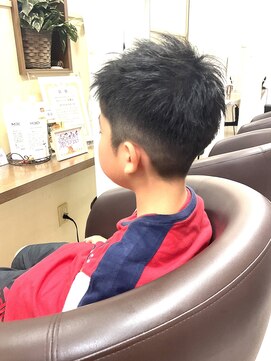 コアフィールフィス(COIFFURE fils) 【見附　今町】キッズカット　学生カット