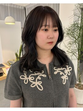 イーズ(e's) ニュアンスカラー/ミディアムレイヤーカット【古畑 愛美】