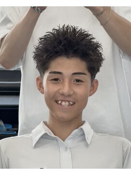 ラヴィット 横浜店(LUVIT) 刈り上げボックススパイキーパーマ