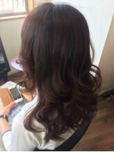 ループ Roop hairmakeStudio