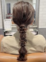 ルノン フィージュ(LUNON fieju)&nbsp;黒髪クラゲヘアーオリーブグレー小顔ココアベージュ