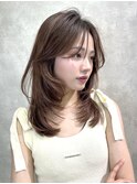 ミディアムレイヤーカット　ワンカール　暖色カラー