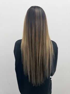 ロサ ファイブヘアー(Rosa..5Hair) 地毛を活かしたオシャンなバレイヤージュ風スタイル！