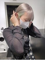リル 溝の口(LiL) ミントグリーンインナーカラーイヤリングカラーボブカット