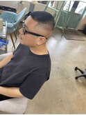 クロップドヘア