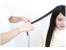 アイロン・ノーテンションプレストで髪の毛に艶を与えていきます！