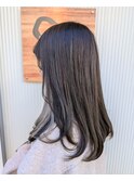 ホワイトグレージュインナーカラーイヤリングカラー