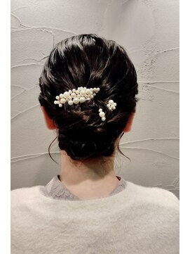 サンジュウナナドシー 大宮東口店(37.0℃) ゆるふわシニヨン