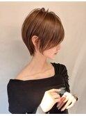 ショートボブ