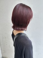 ジュエ ヘアー デザイン(Jue hair design)&nbsp;秋映え深みチェリーレッド/切りっぱなし外ハネボブ/ワンカラー