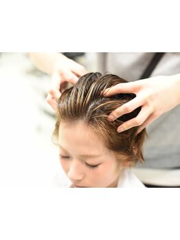 『いつもよりちょっと贅沢したい…』そんなあなたにヘッドスパがオススメ!"fizz hair"で極上のスパTIMEを。