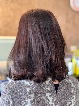 アークスヘアー 大人可愛いエレガントなツヤ感ラベンダーアッシュ×大人ロブ