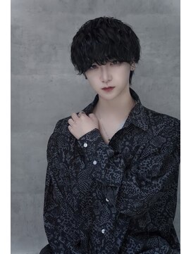 シン(syn) スパイラルパーマ/ツイストスパイラルパーマ/波巻きパーマ