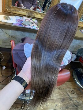 ユウハウスビジュー(YU HOUSE BIJOU) うる艶アッシュStyle♪