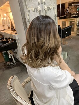 ロイジー(roijir) 表参道roijir グラデーション×ベージュカラー