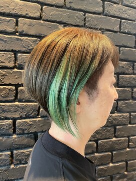 リベア トウキョウ 東大島店(Rever Tokyo) ショートボブ/グレイカラー/グリーン[東大島/東大島駅]