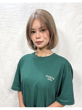 テイス 新宿(TACE) ミルクティーグレージュ[ネビージュ/黒髪/小顔/新宿]