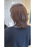 透明感ベージュカラーレイヤーカット小顔美シルエットボブ