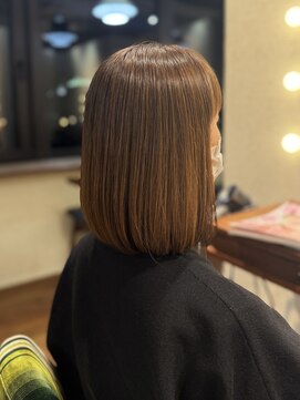 エルサフィロ キタハマ(el zafiro kitahama) 30×40×50代×似合わせカット×髪質改善カラー