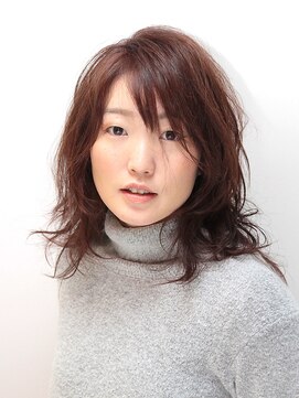リアン ヘアー(Lien hair) ぬけ感のある大人ウルフ風スタイル