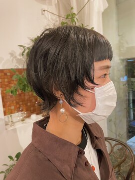 ネッコ(necco) ショートから伸ばしていきたいショートウルフ