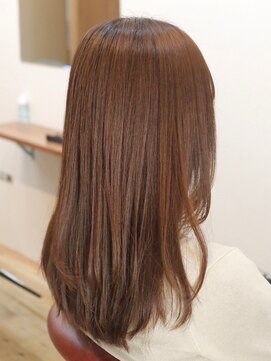 シャンティ 艶髪レイヤー×ライトブラウン