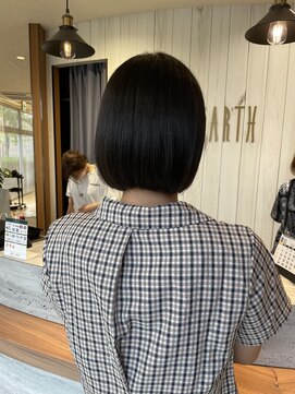 アース 三田南ウッディタウン店(HAIR&MAKE EARTH) 20代30代40代前下がりストレート大人ボブリップライン