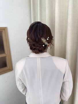 ソノ(sono) アップ シニヨンアレンジ 参列ヘア パーティヘア ドレスヘア
