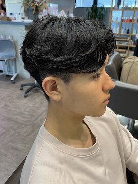 スタイル スマート サロン(STYLE smart salon) STYLE藤沢メンズカットセンターパート黒髪毛流れパーマ