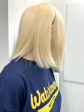 カシェル トウキョウ(Cashel Tokyo) ブロンド/抜きっぱなし/ブリーチカラー