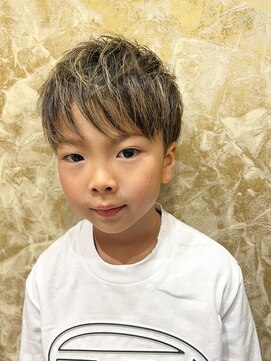 デザイニングヘアードゥ(designing hair Deux) キッズハイライトマッシュショート 【キッズ/キッズヘア】