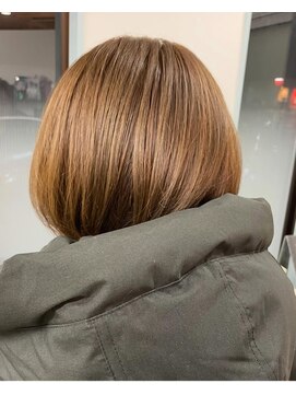 シャラク 羽広店(sharaku) ショートボブ