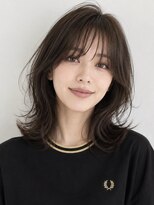 サーカス バイ ビュートリアム 青山(CIRCUS by BEAUTRIUM)&nbsp;くびれミディアム レイヤーカット 黒髪レイヤー 表参道 青山