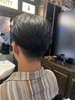 バレス 田町(BALES) 七三ツーブロックスタイル