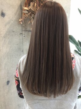 ヘアーデザイン リマ(Hair Design Lima) 『Lima』外国人風カーキアッシュ