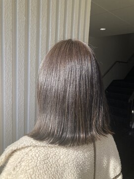 ネオリーブカップ 町田店(Neolive capu) 切りっぱなしロブ/グレージュカラー