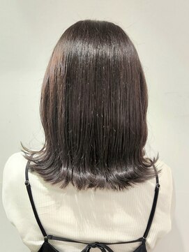 アッシュ 十日市場店(Ash) ミディアムウルフのインナーグレージュカラー